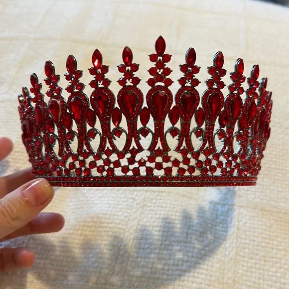 Beautiful ruby inspired tiara. Shiny, glittery, and beautiful. - Picture 1 of 5